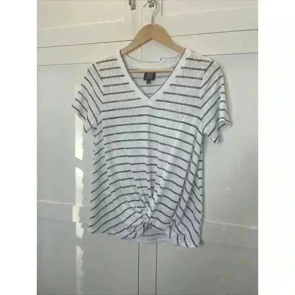 Bobeau Women’s top Size: Small Blue & White Stripes - Picture 4 of 9